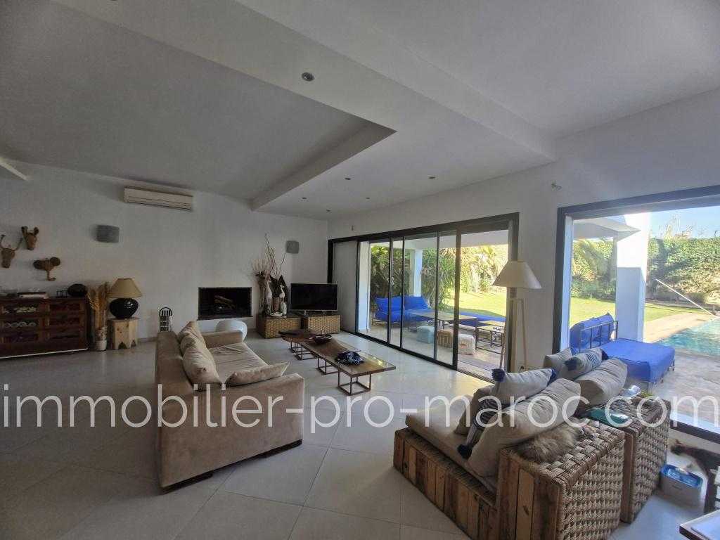 Villa Surface du Terrain 1 299 m²